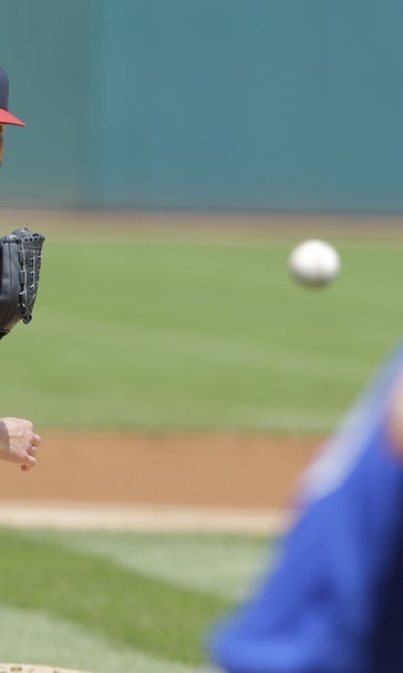 Kluber strikes out season-high 14, Indians top Blue Jays 8-1
